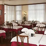 Hotel Galles 3*